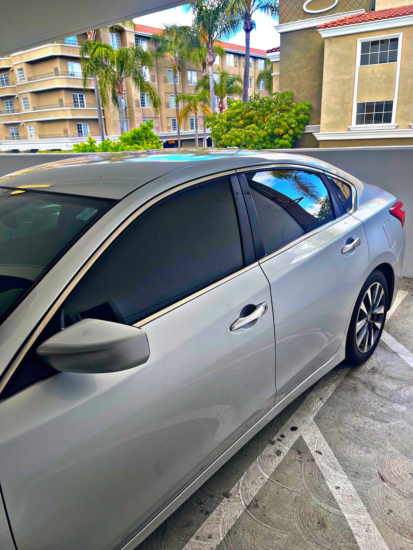 Tint
